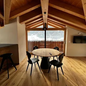  Appartamento Yeti Design Mountain Italia