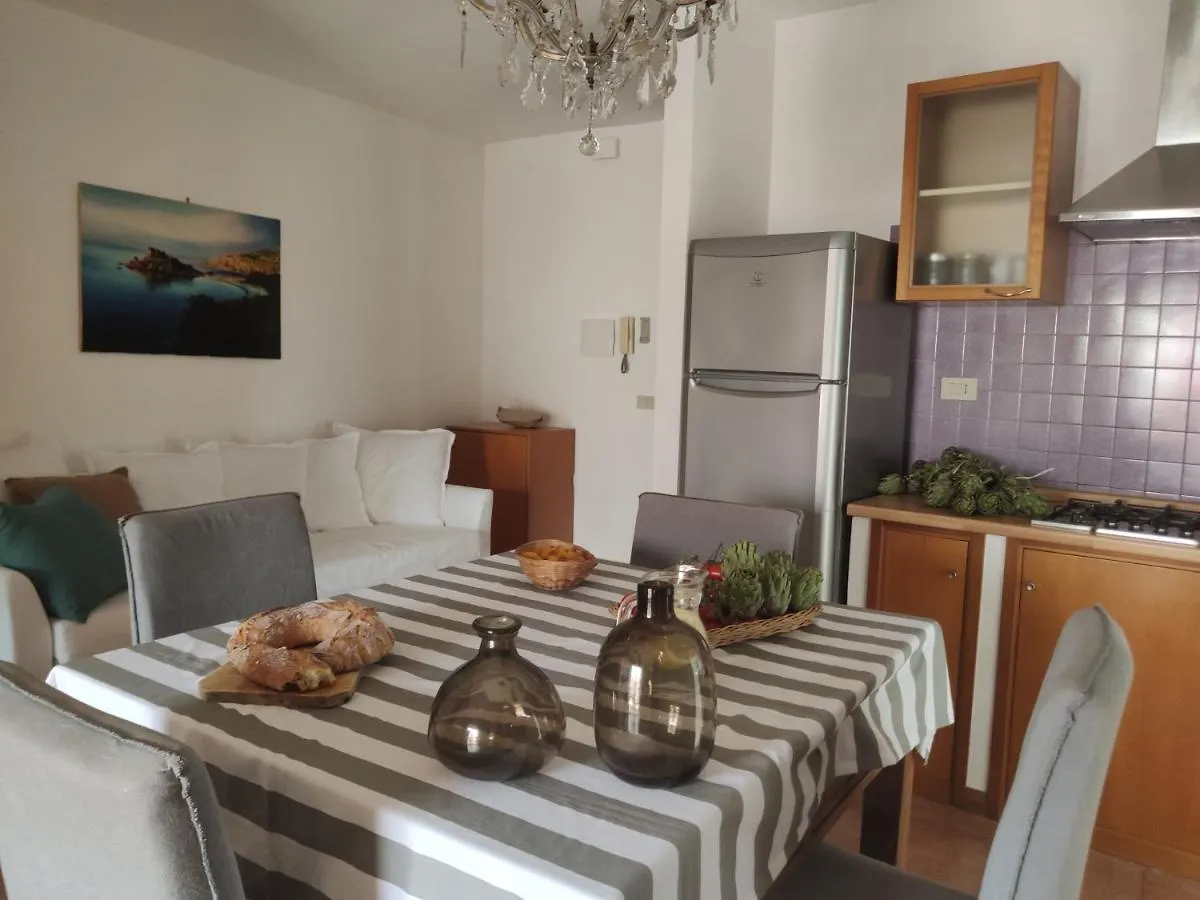 Case Borgo Vacanze Letojanni 0*,